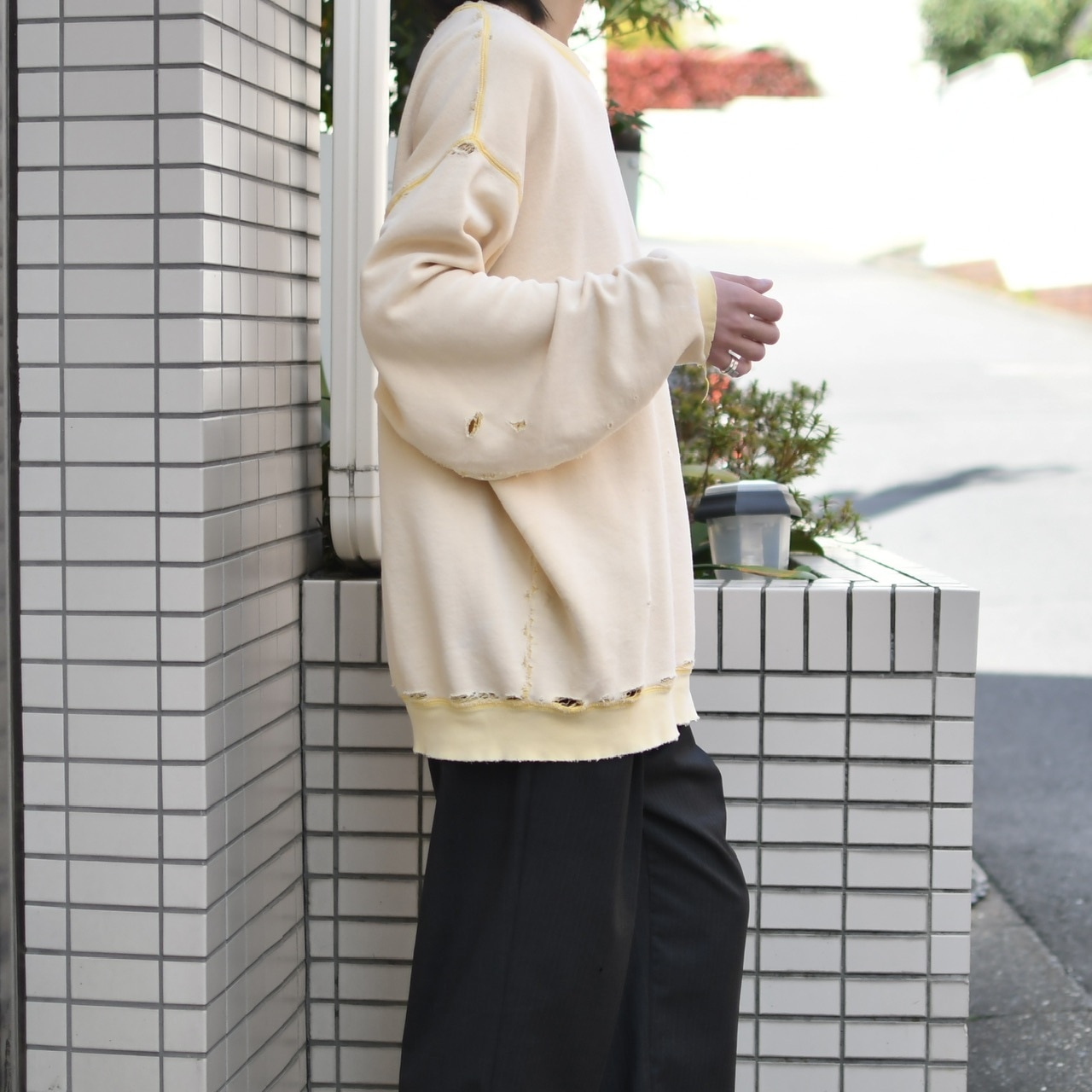 IZOD fade boro sweat yellow