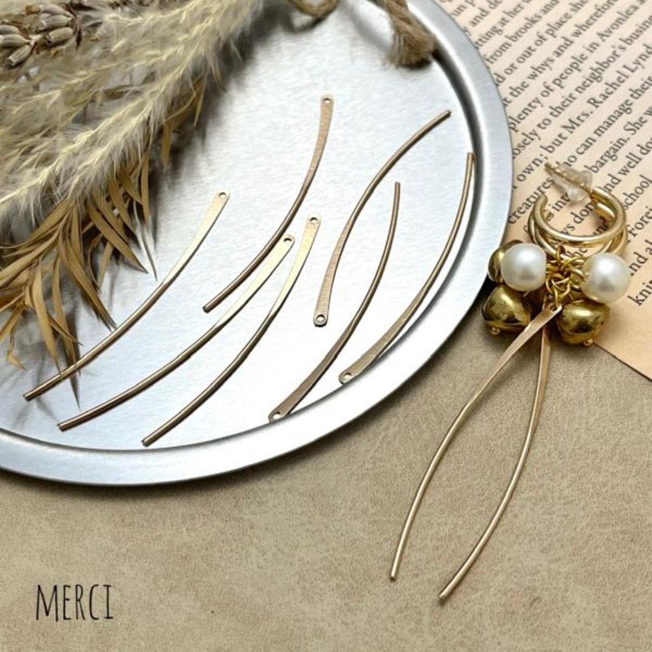 【4pcs】50mmカーブスティックゴールドチャーム