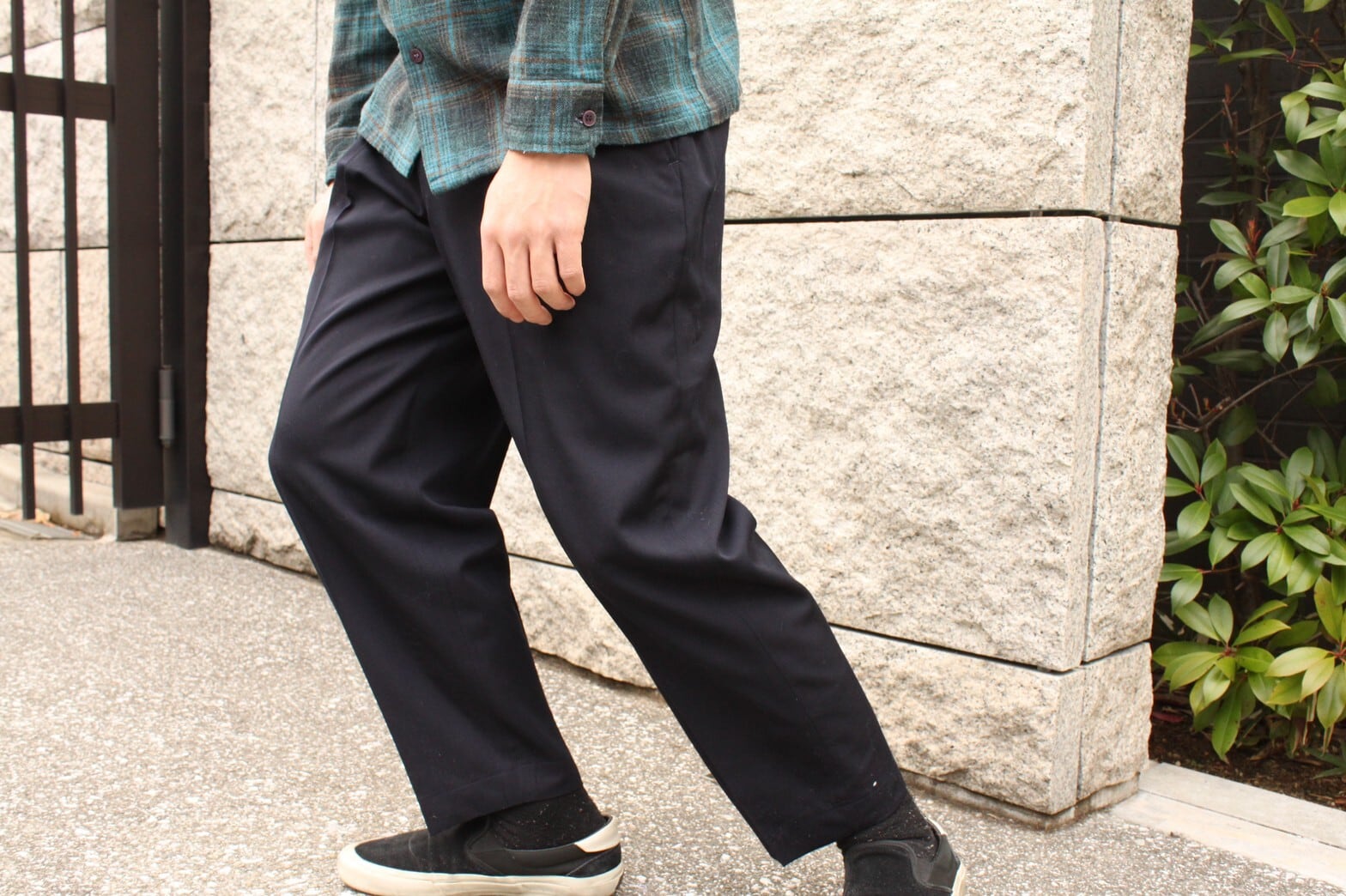 90s (1990) COMME des GARCONS HOMME PLUS Wool Wide Tappered Slacks | VOLAR  powered by BASE