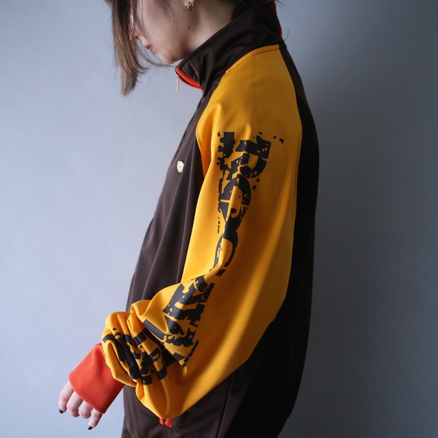 "Roca Wear" good coloring switch design sleeve printed over silhouette track jacket