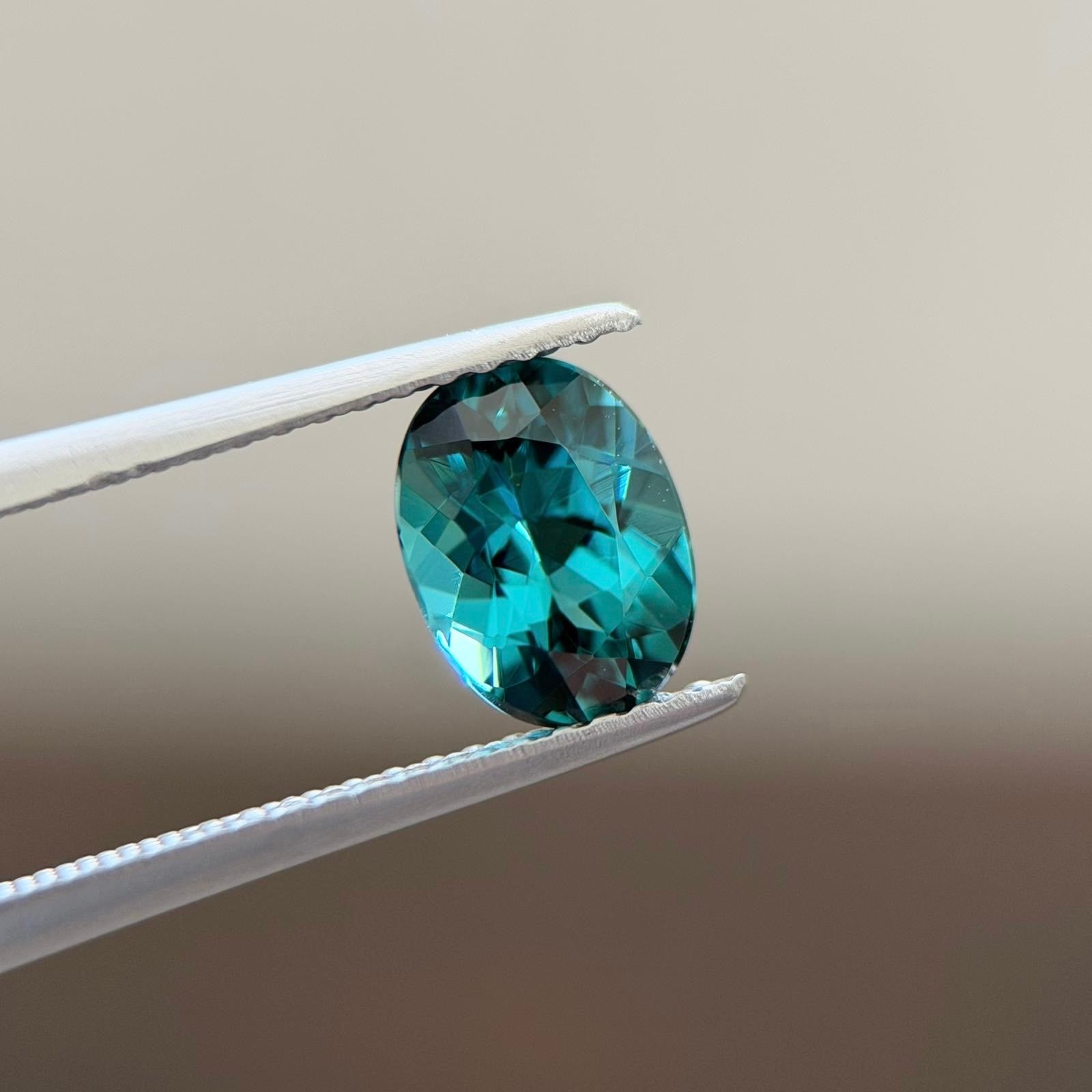 インディコライトトルマリン 7.8x5.8mm, 1.26ct, ナミビア産 | ROSWAY