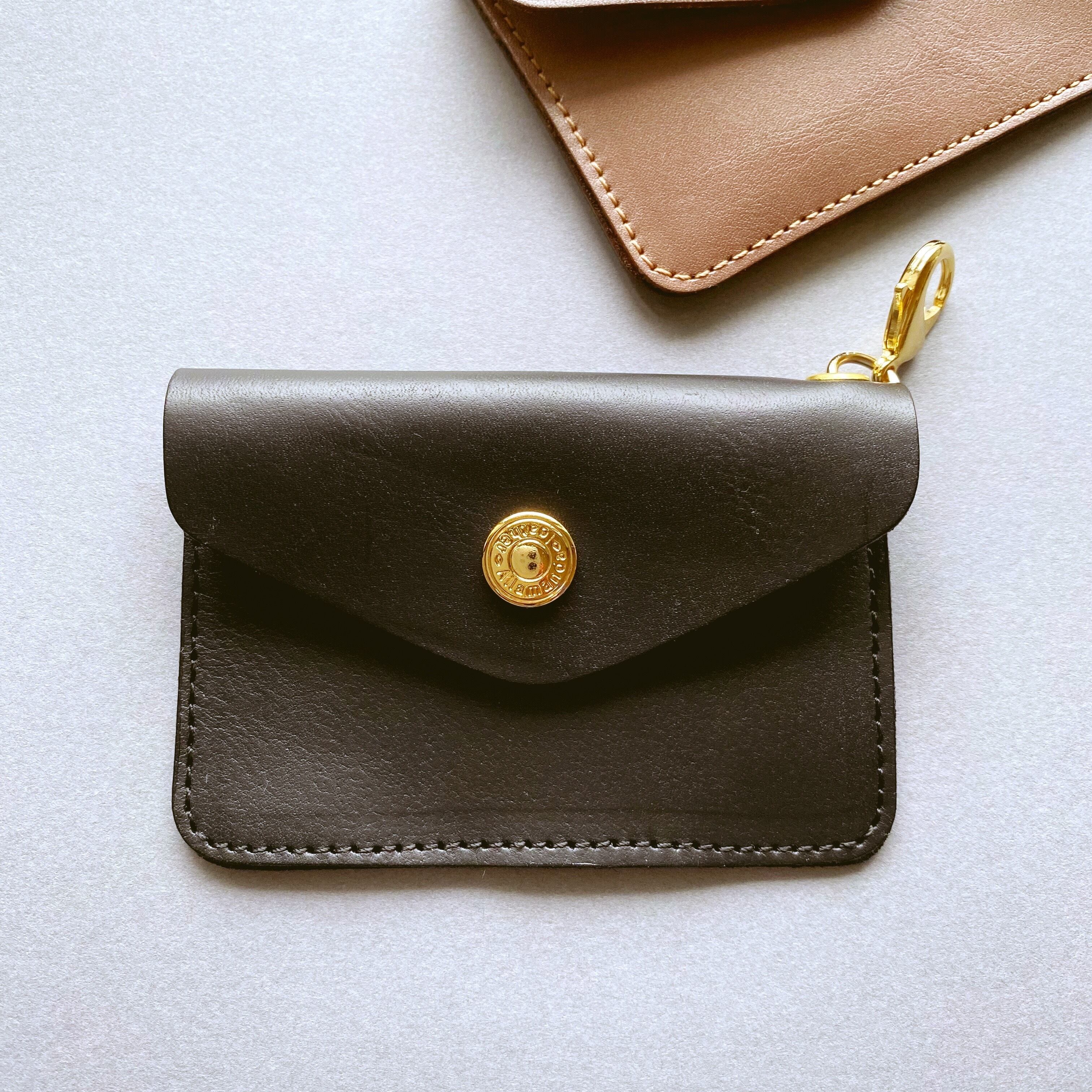 カン付きカードケース(ブラック) | Allamanda-leather