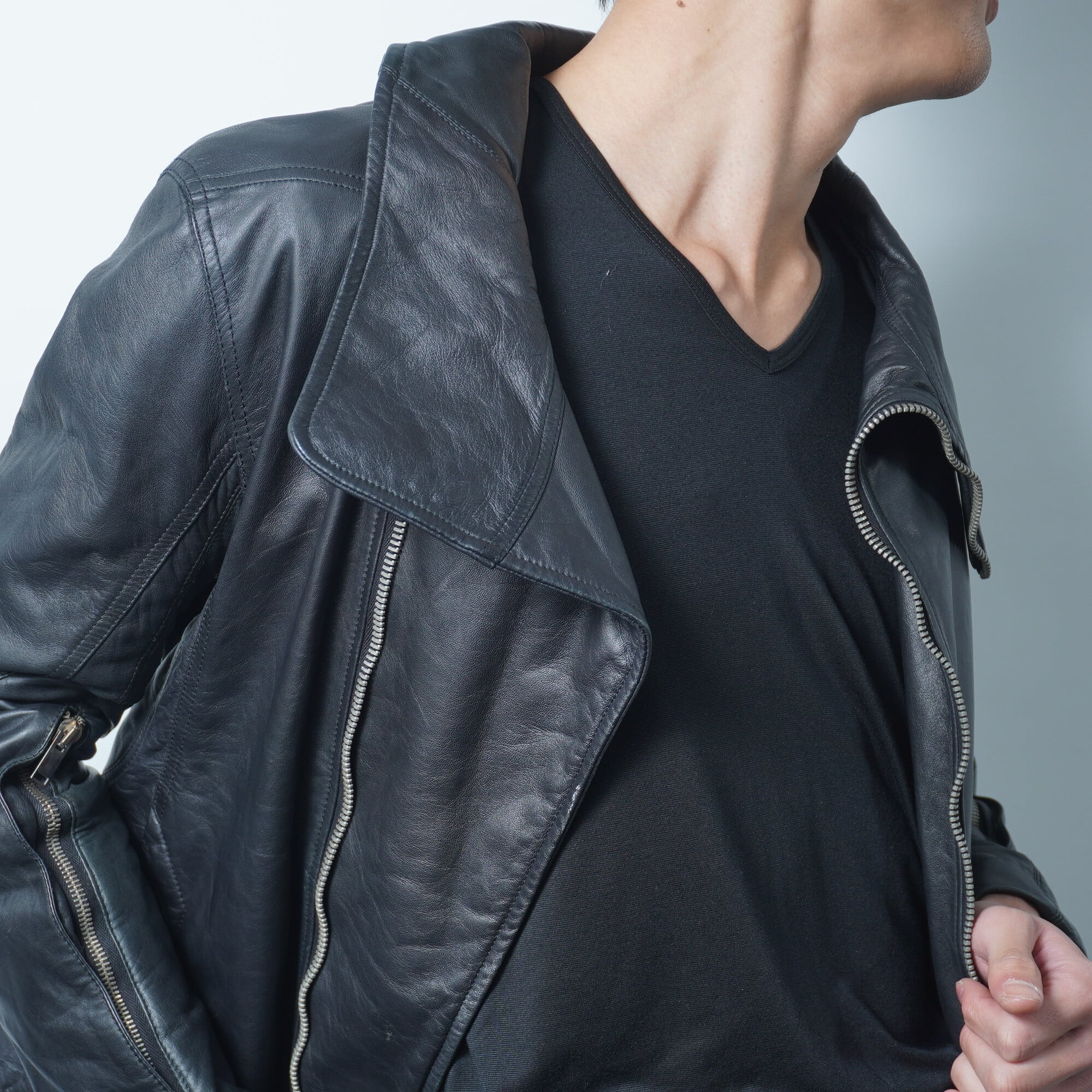 新品 rickowensリックオウエンス 斜めジップレザージャケット Rick Owens】リックオウエンス 15ss ラムレザー斜めジップハイネック