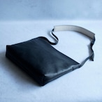 DR SHOULDER BAG 01
