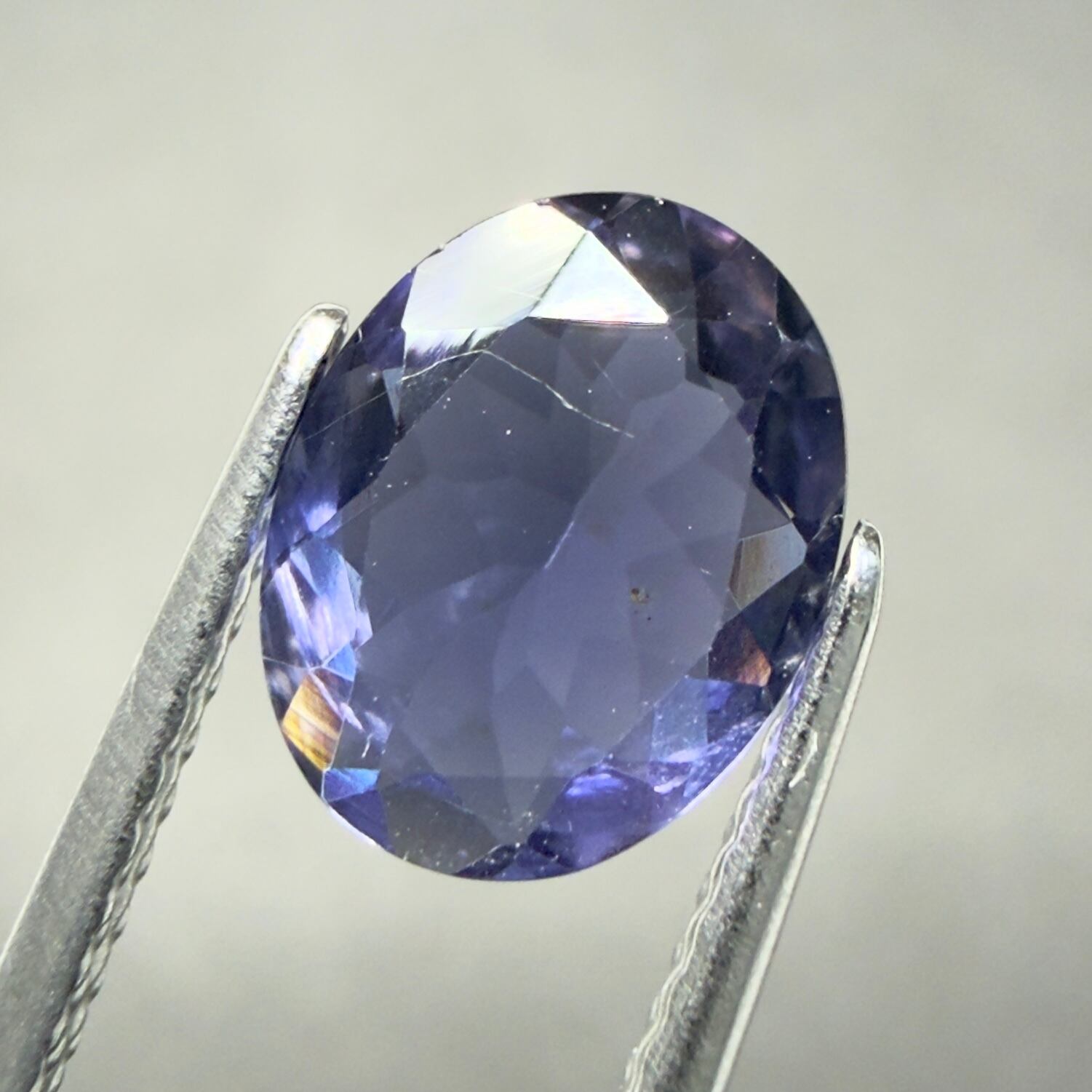 ブラッドショットアイオライト】 ルース インド産 1.84ct | たからいし