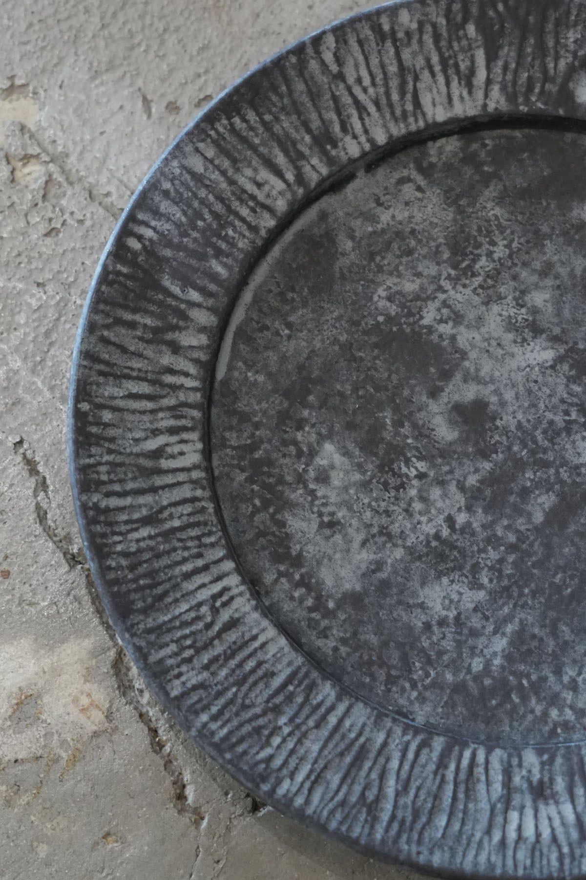 岡崎 慧佑 7寸リム皿線紋(灰)25.12-05