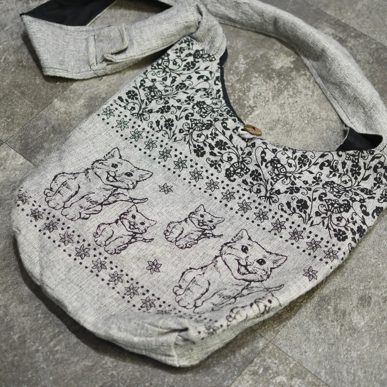 cat shoulder bag