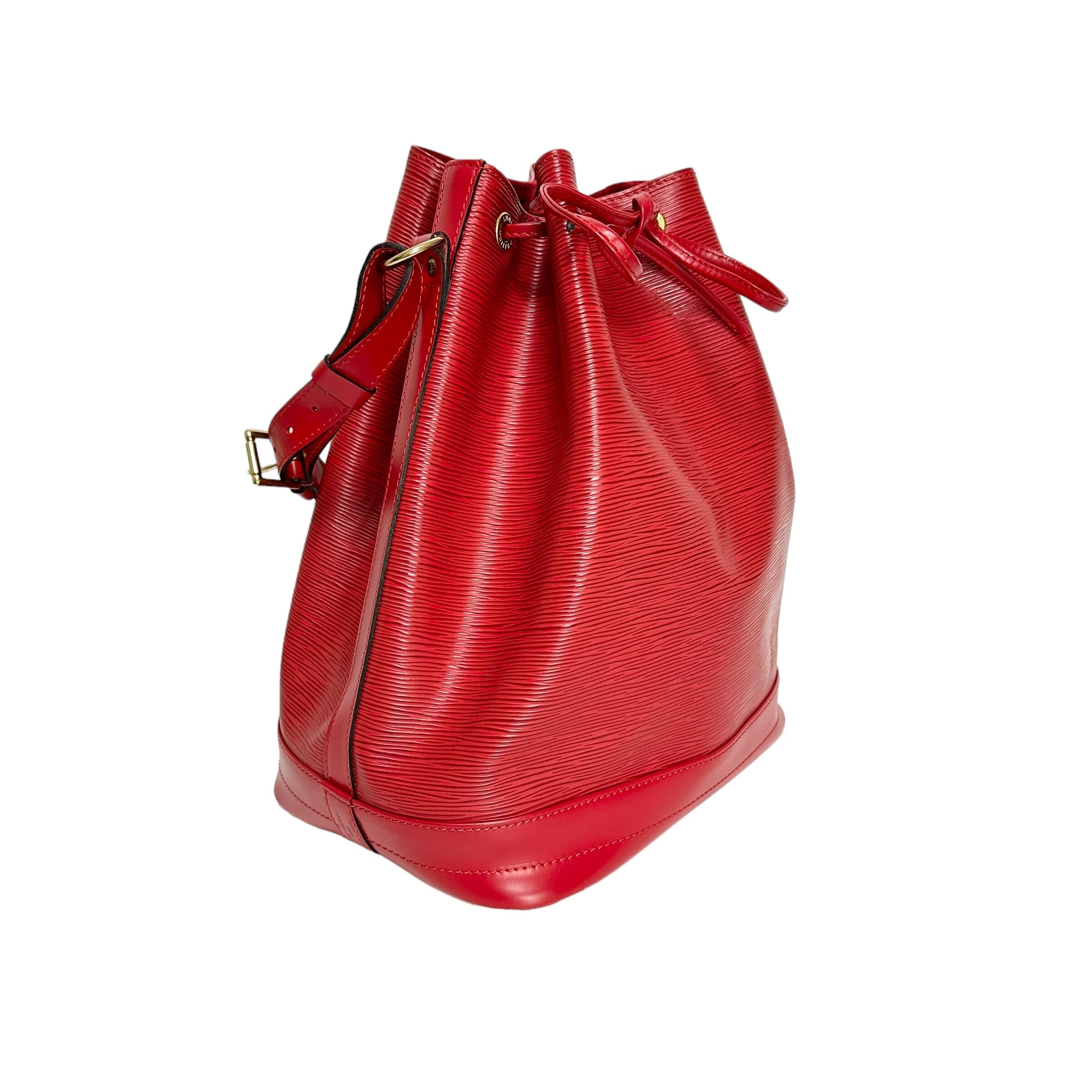 ルイヴィトン エピ ノエ 値下げ 大幅値下げ］ルイヴィトン エピ ノエ