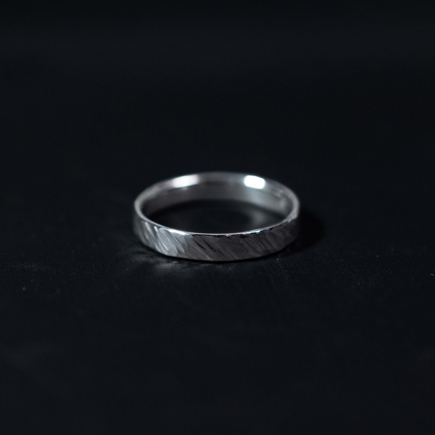 シルバーフラットリング 3.0mm幅 斜槌目｜FA-1178 | WAS KNOT WAS