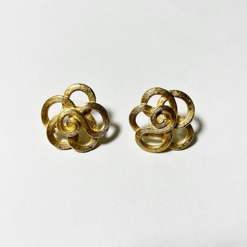 Vintage Modernist Gold Tone Metal Pirced Earrings