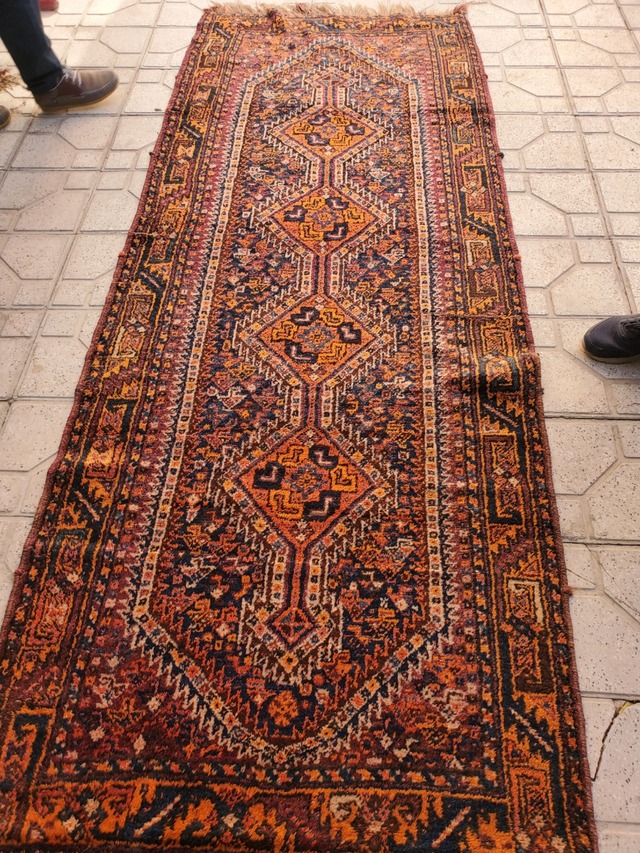 絨毯クエスト44【No.26】 ※現在、こちらの商品はイランに置いてあります。ご希望の方は先ずは在庫のご確認をお願いします。