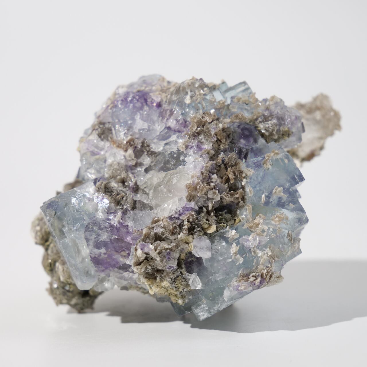 ヤオガンシャン産 ブルー フローライト クリアクォーツ / 原石 標本