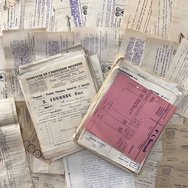 未選別･未検品 2.5kg程度 フランス 古い業務伝票・請求書など  2410013-4