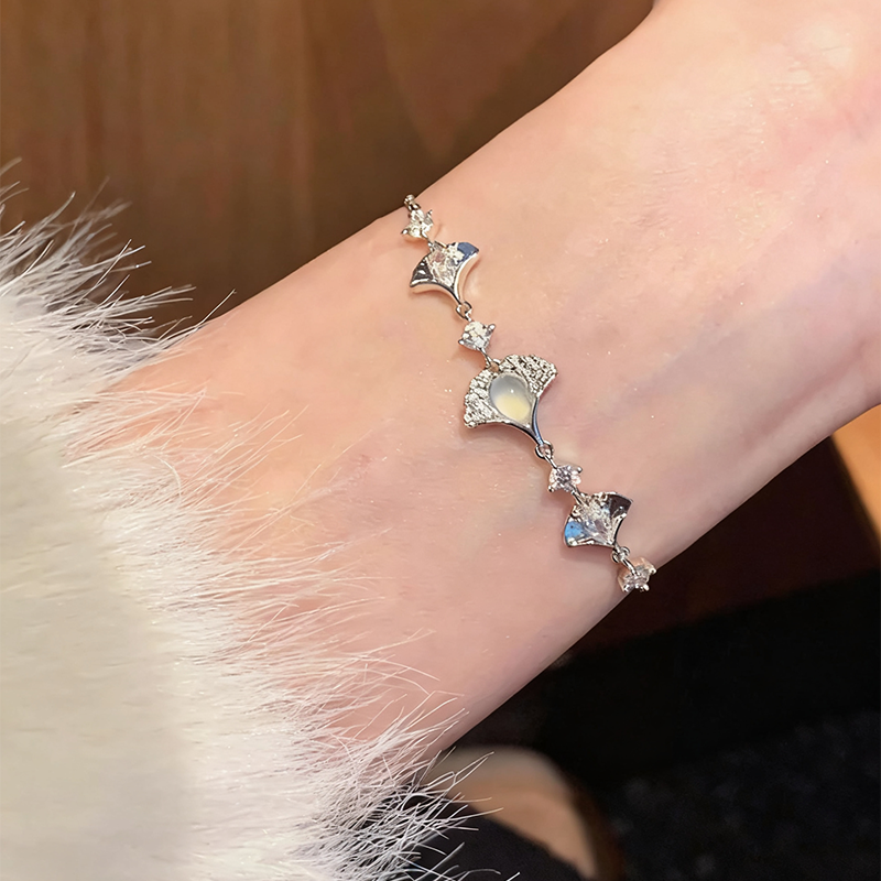 3FAN銀杏のしずくブレスレット