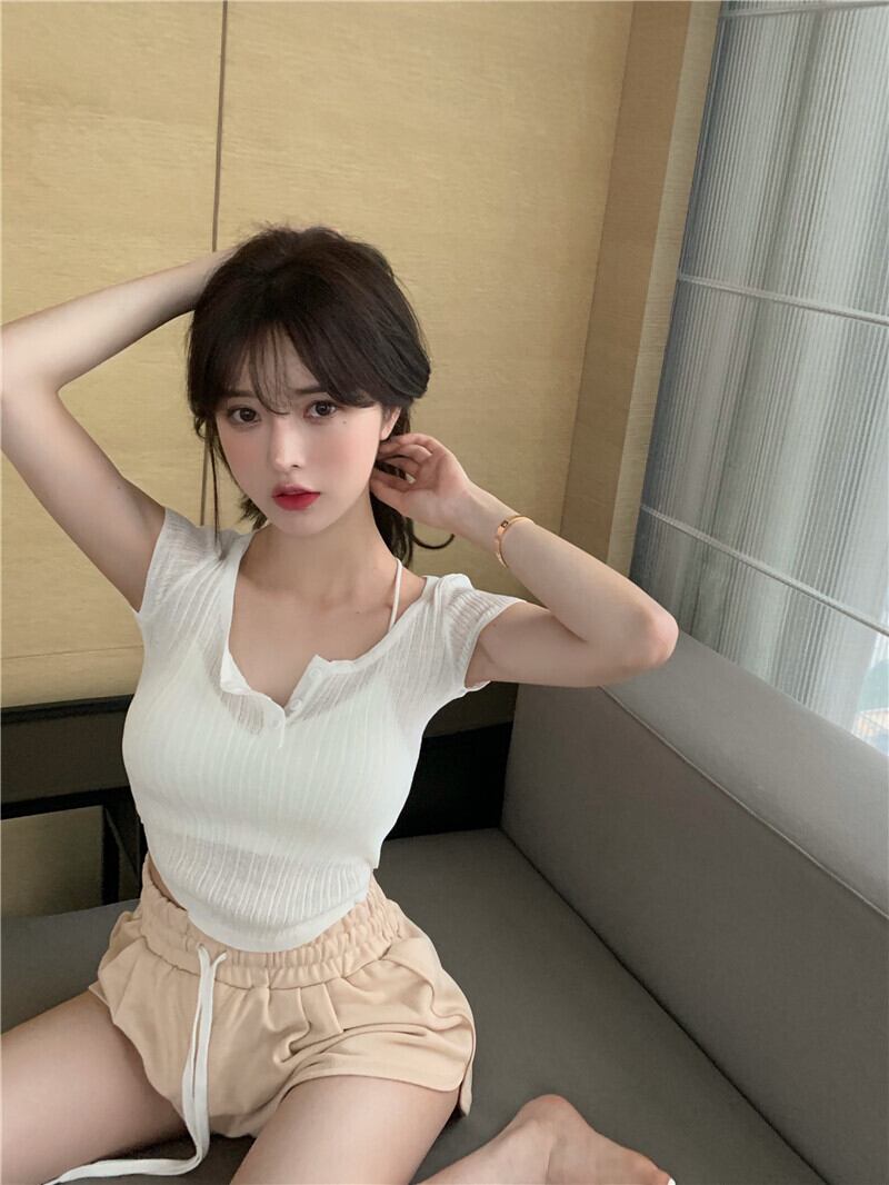 ニットTシャツ サマーホワイトショートスリムトップス 夏物 ブラックストロベリース37926005544