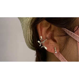 mini Mi-Mistletoe SV Ear Cuff