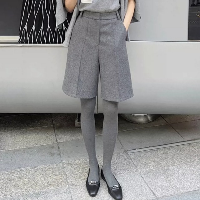 Center press half pants　M4612