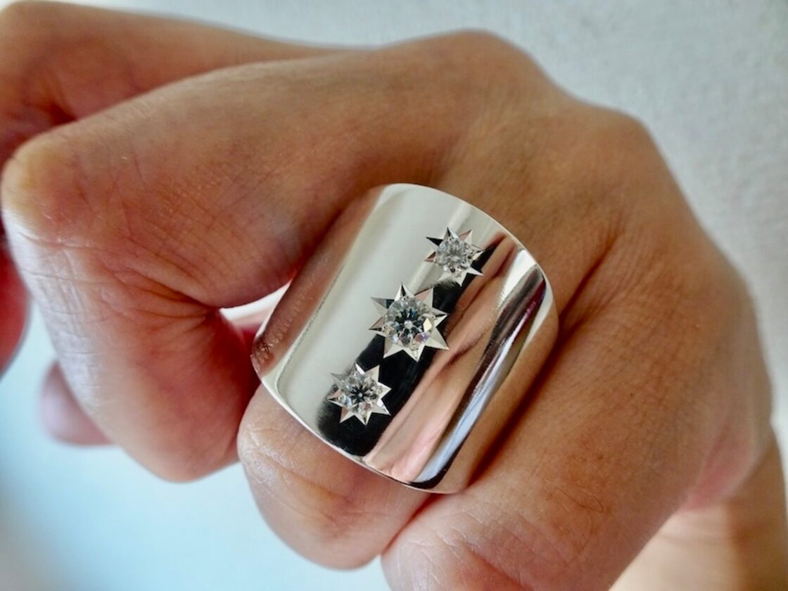 仁尾彫金『三つ星ダイヤ、最大幅2.3cm最小幅8mmプラチナ平打ちリング  