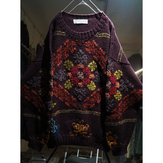 1980-90s ” Old Burberry ” Beautiful flower Embossed vintage loose hand knit (made in UK) ⁡