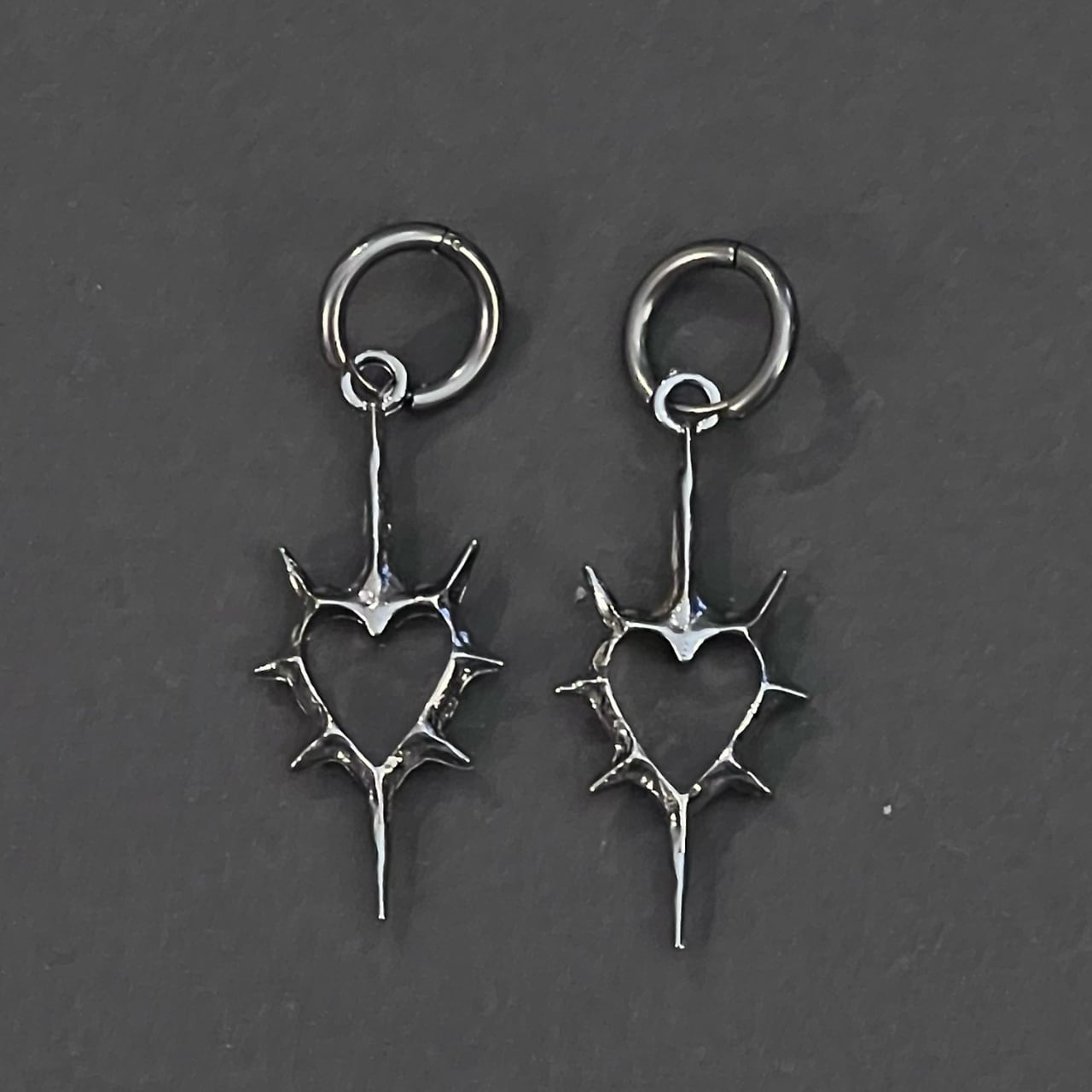 spine heart pierce 棘ハートピアス J0344 | jeMMENER spine heart pierce 棘ハートピアス J0344 | jeMMENER