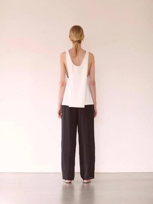 【ELIN】BACK LAYERED TOP