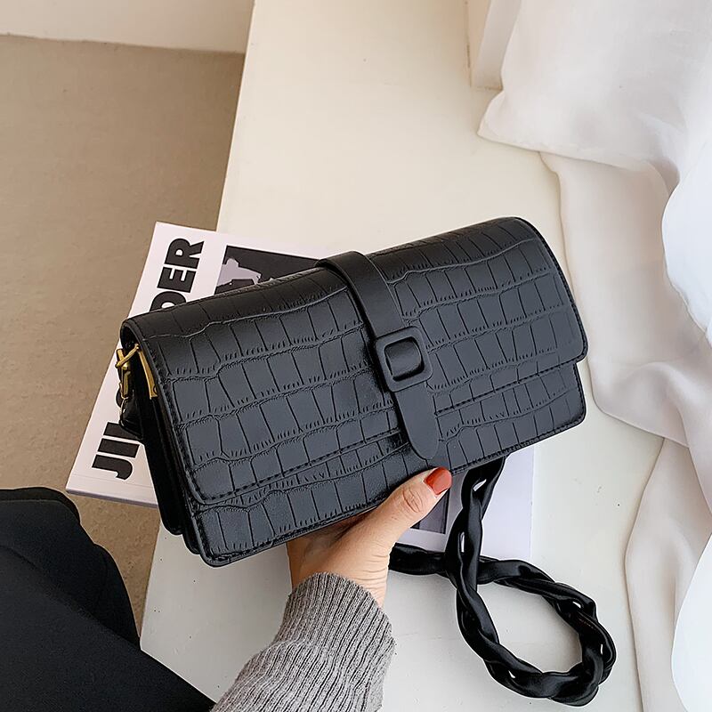 センススモールバッグメス2020秋冬新流行ファッションオールマッチメッセンジャーバッグネットレッドワンショルダー脇の下スモールスクエアバッグ Tiancai_Wing_Bag28137724304