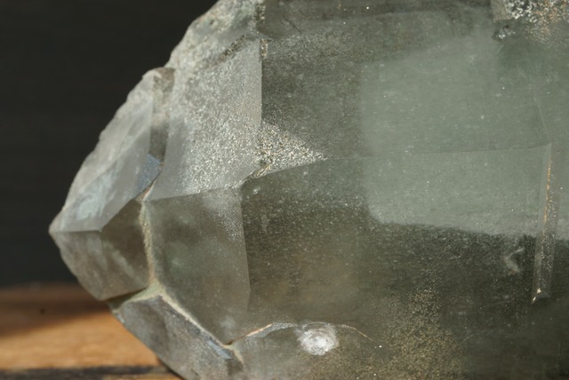 ヒマラヤ パルバティ渓谷産ファントムクォーツ Quartz 1036