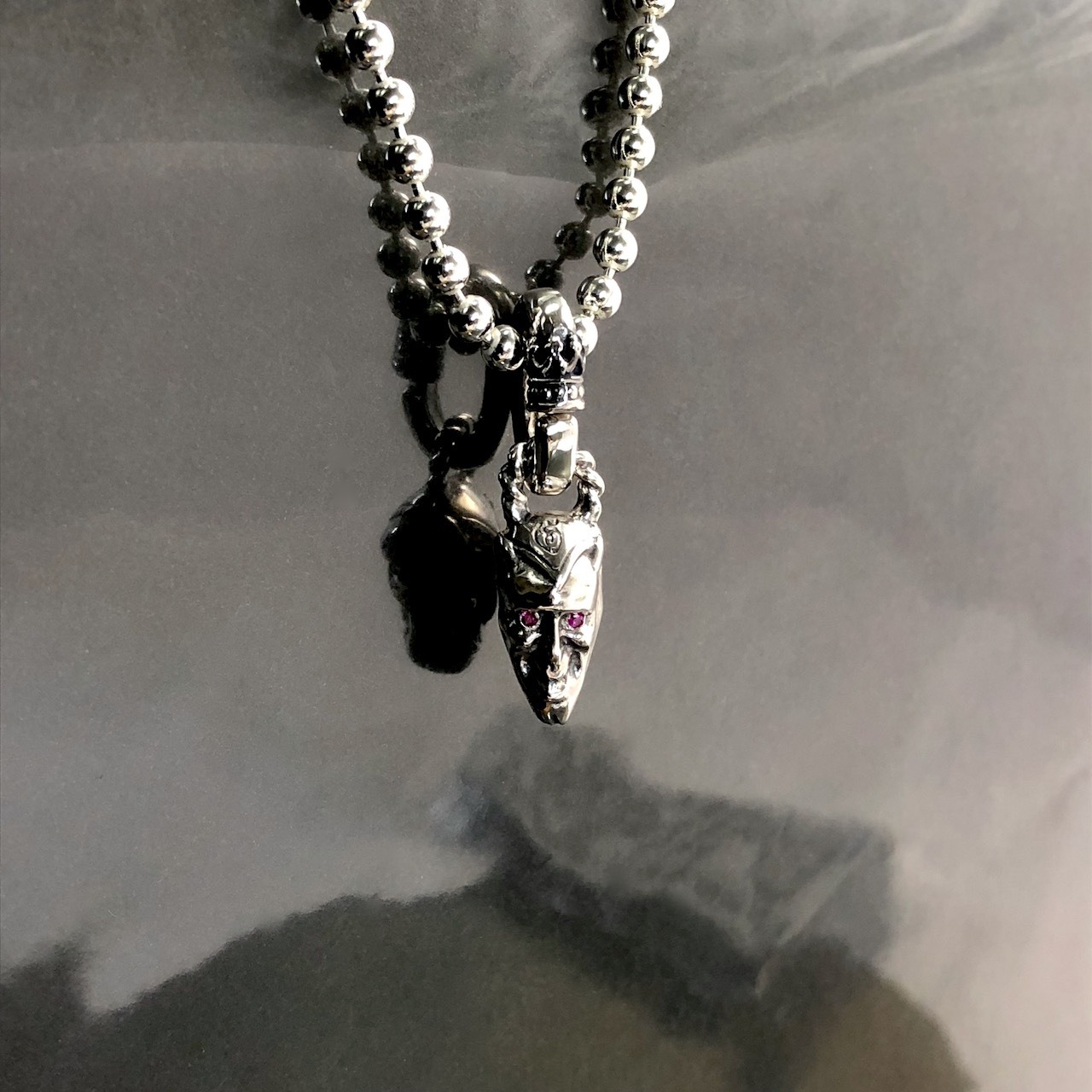SATAN BALL with RUBY PENDANT / サタンボールペンダント・ルビーアイズ