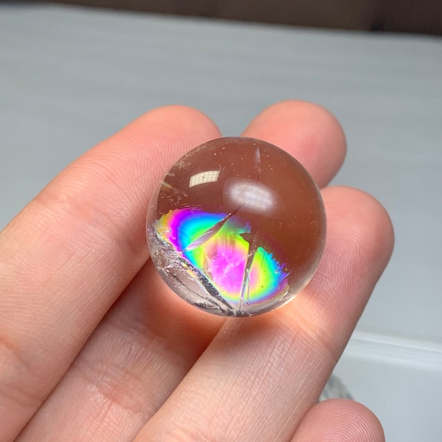 1.レインボー☆アイリスクォーツ スフィア