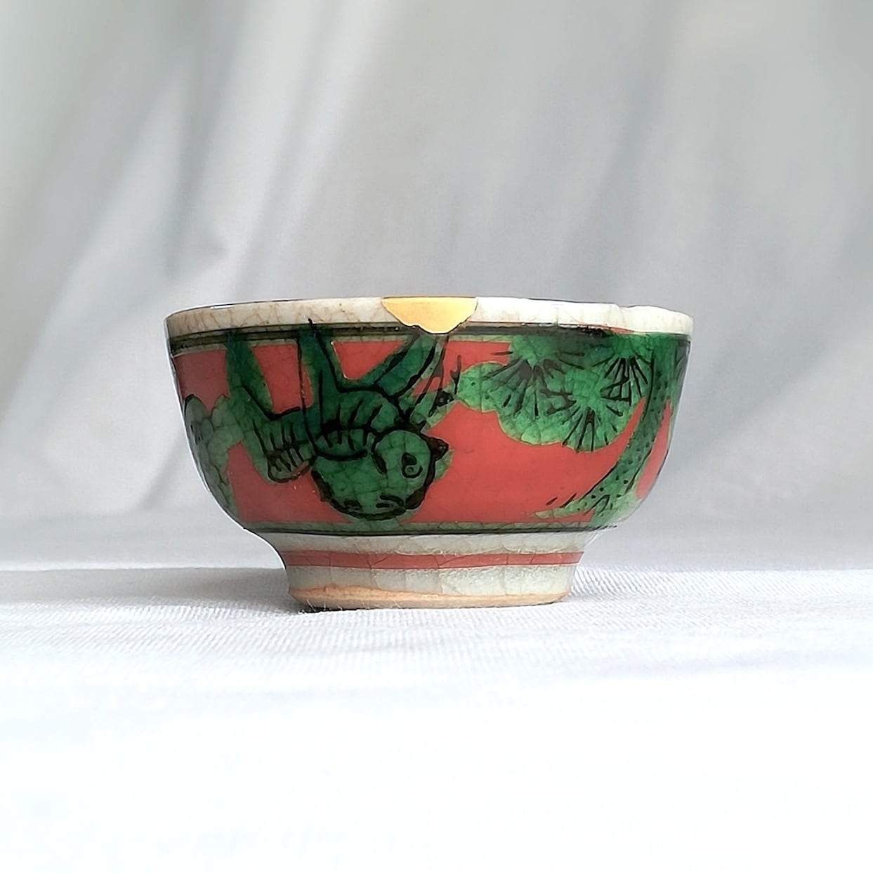 九谷焼のお猪口｜金継ぎ修理済（一点もの）Kintsugi Repaired Plate