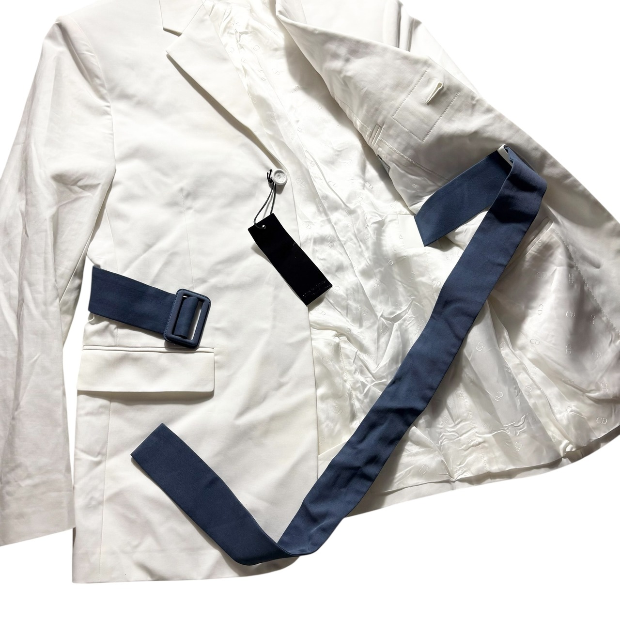 2021’s DIOR white cotton belted jacket