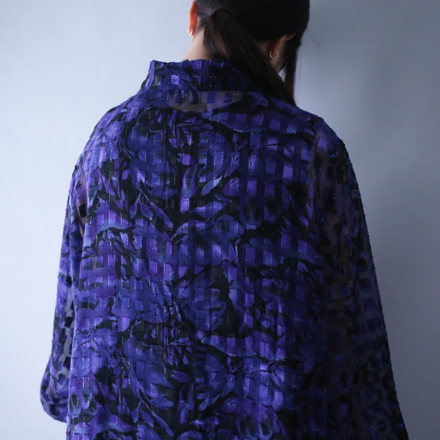 block and flower pattern over silhouette see-through shirt