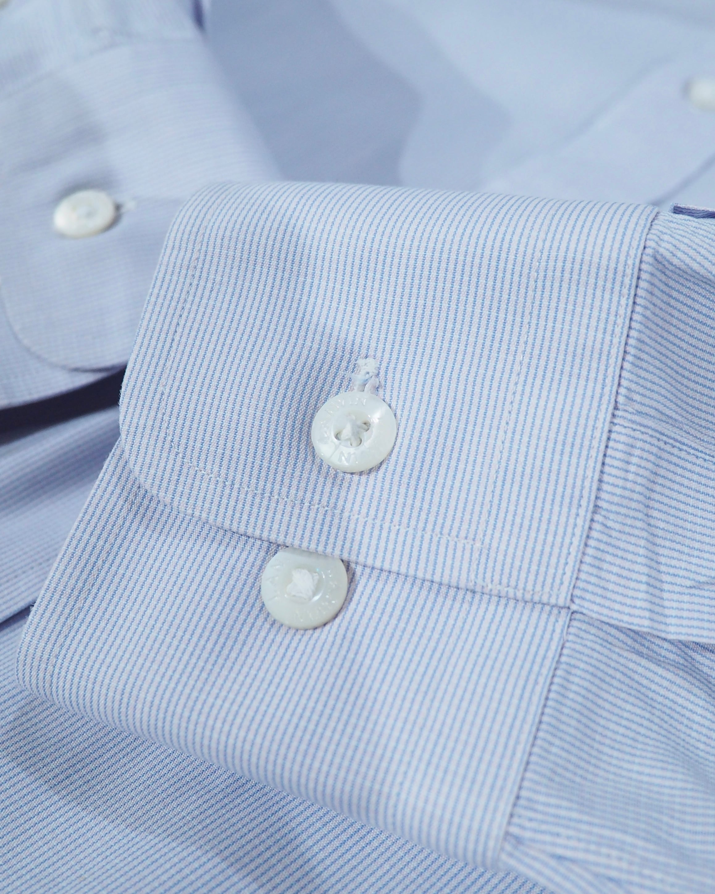 " LANVIN CLASSIQUE " Beautiful Lavender Purple color vintage Dress shirt