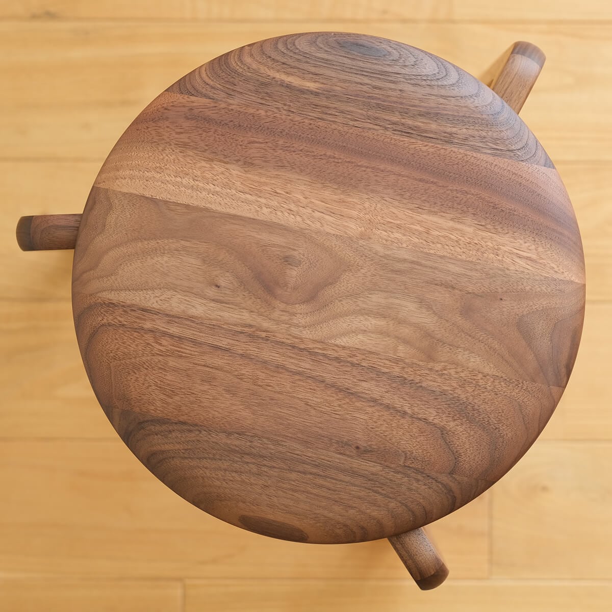 DENTO LISCO STOOL 3本脚 ウォールナット | Have Fun Furniture