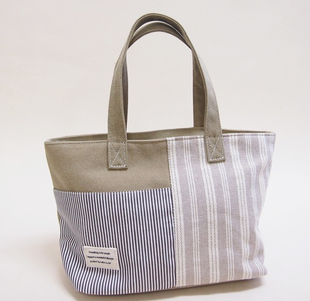 トート ナチュラルなカラーリングのB5ミニトート ストライプコンビトート