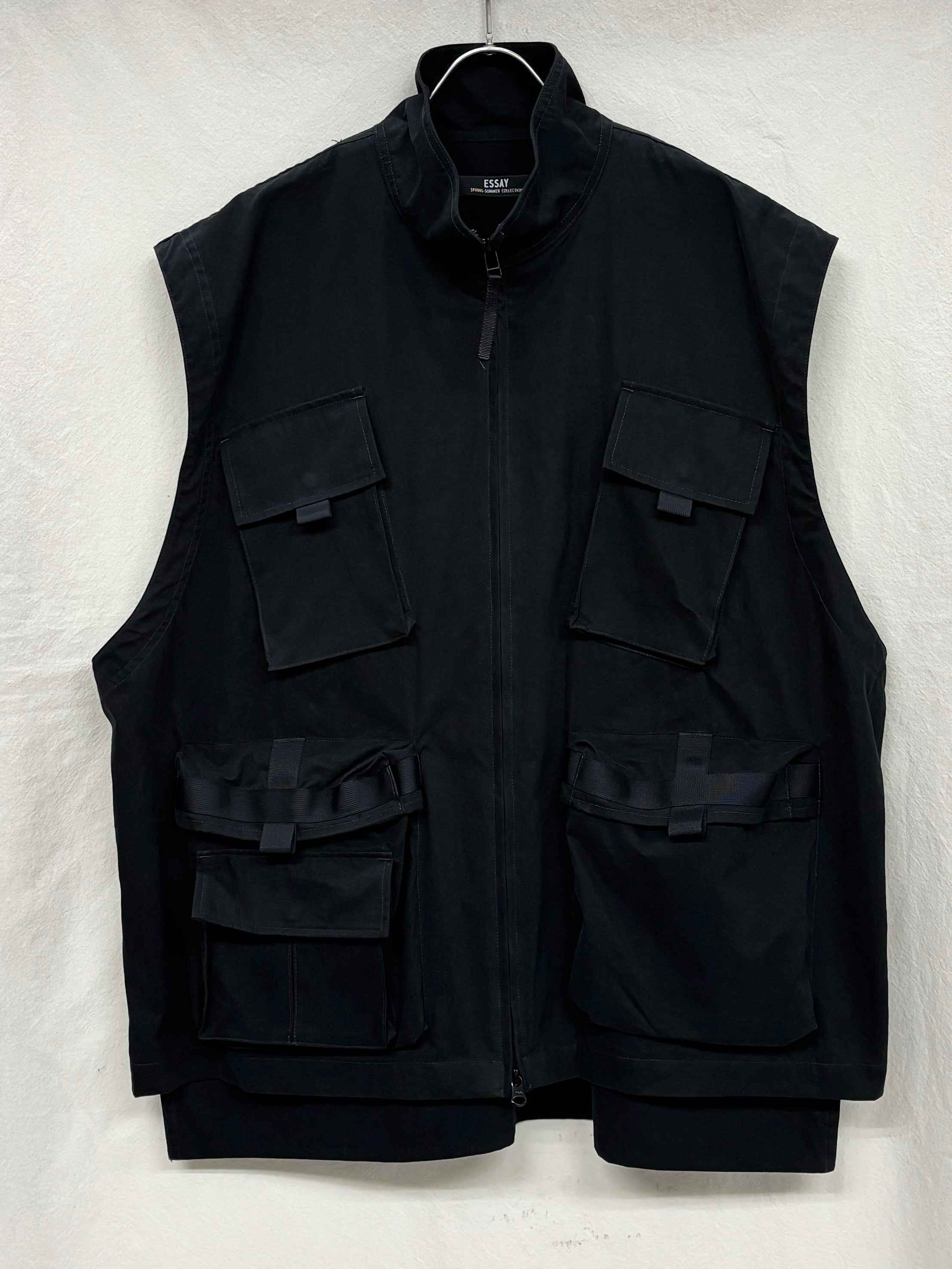 essay ベスト　ジャケット ESSAY / UTILITY VEST (BLACK) | THE MODERN AGE