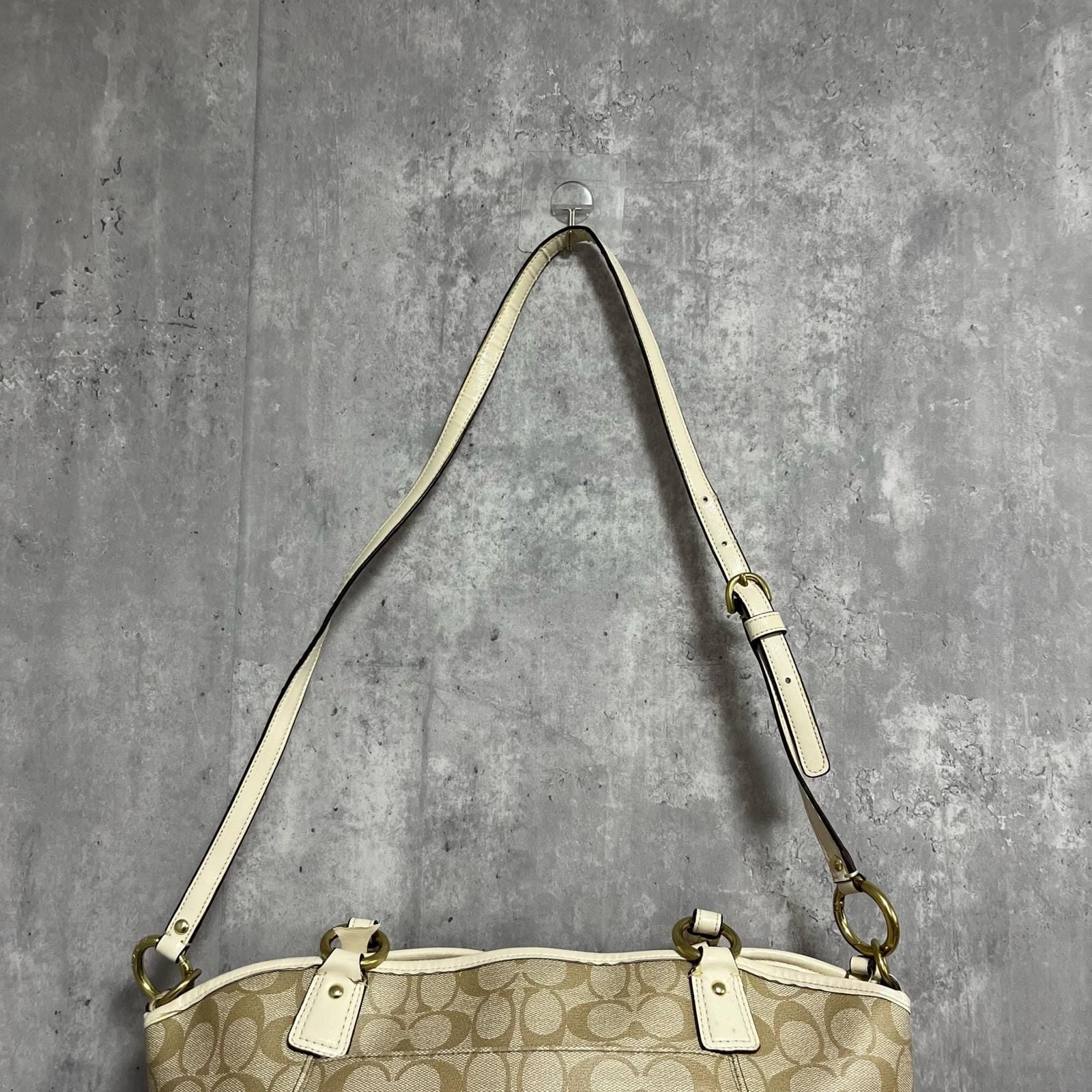 COACH】コーチ シグネチャー柄トートバッグ シグネチャーモチーフ PVC