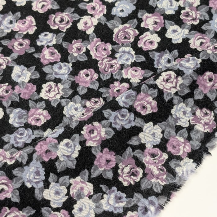 リバティ・ファブリックス ●エアリーコット生地● Hedrium ヘドリウム 黒地&パープル 約108×50cm