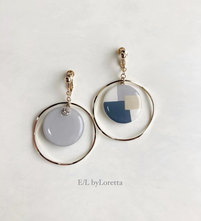 Asymmetry art big hoop pierce/earringⅡ(Ice Gray)