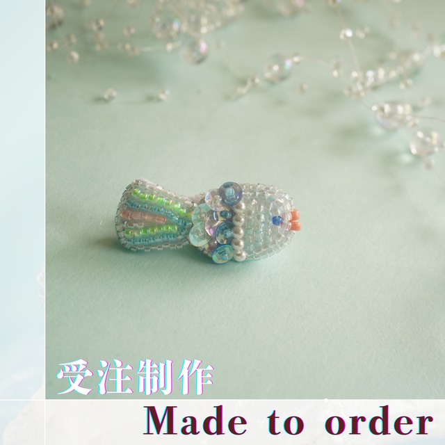 【受注制作】たらこ唇の魚ブローチ【made to order】