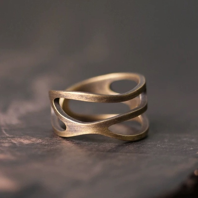 ワイルドエッジリング　J0193