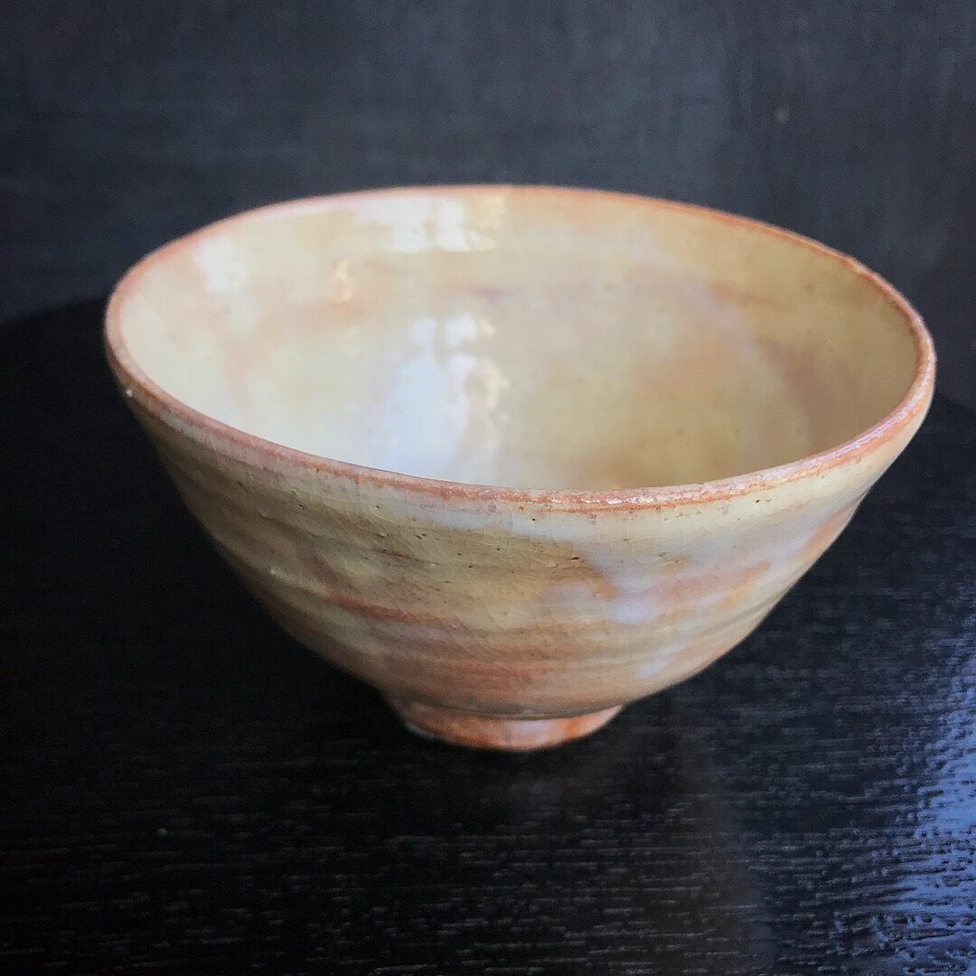 陶器 萩焼 輪花 井戸形抹茶碗(木箱入） 林紅陽 作 | 陶器 和食器 萩焼