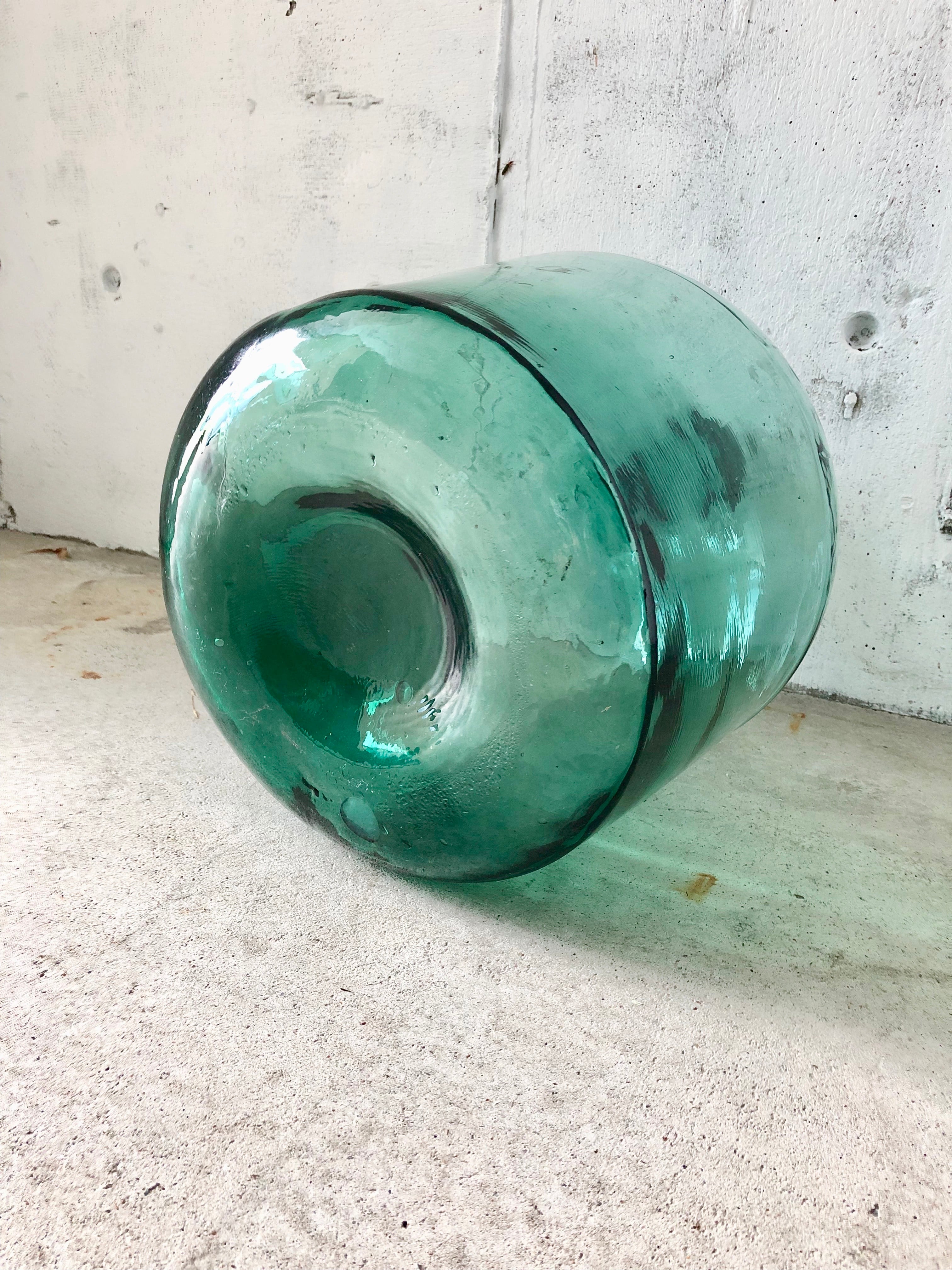 綺麗なガラスの一等瓶［古家具］ | giraffes craft