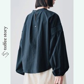 【2color】ピュアコットンの贅沢なひととき:スタンドカラー+ランタンスリーブのボリューミースモック i0452
