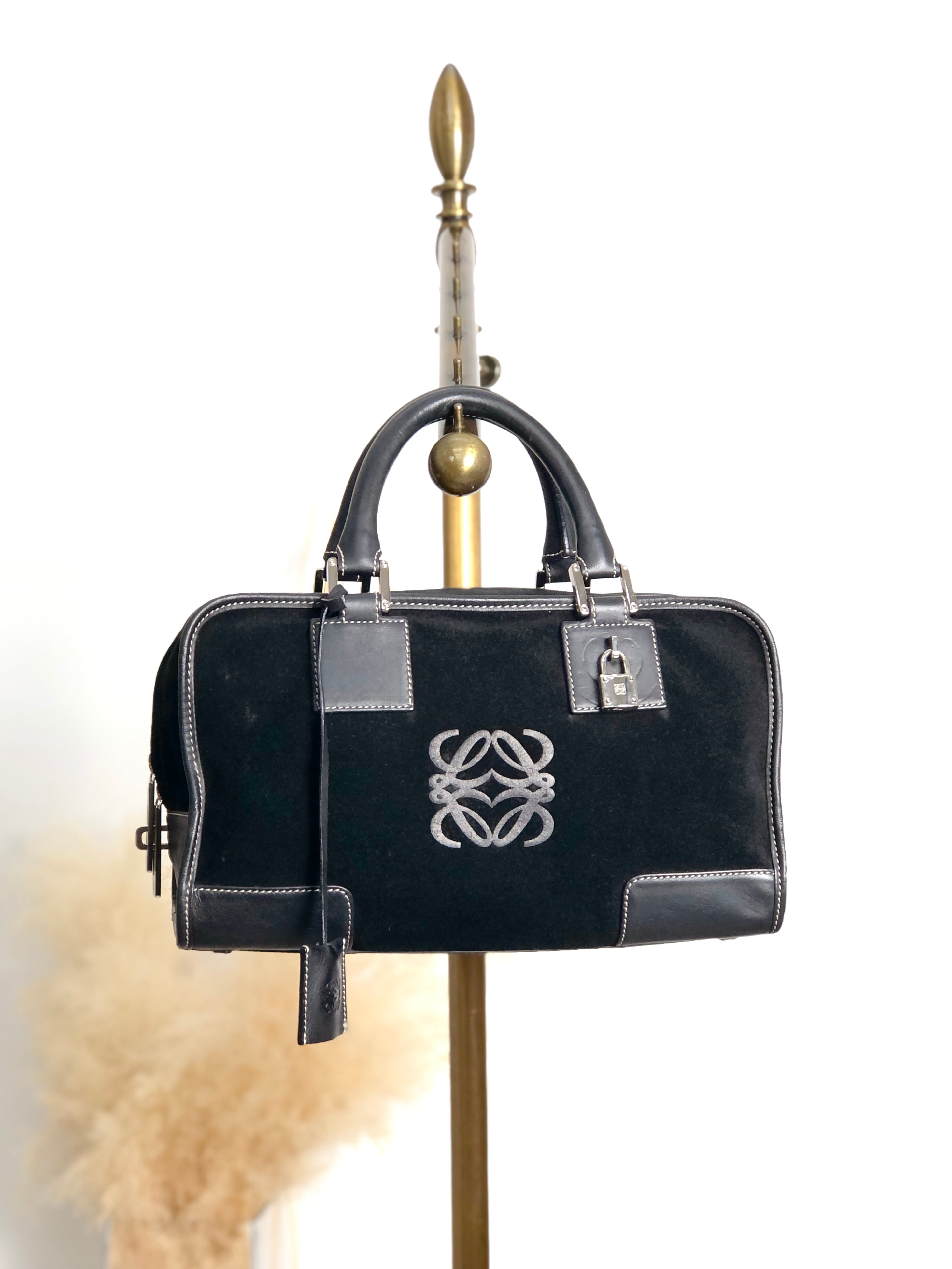 LOEWE ロエベ ハンドバッグ ブラック アマソナ28 スエード ミニボストン vintage ヴィンテージ オールド cbreh6