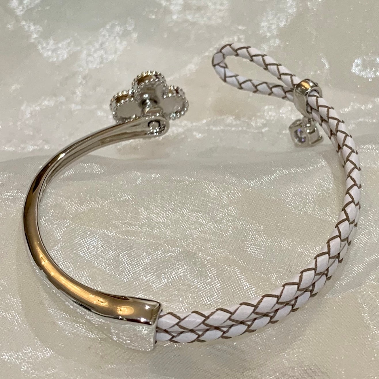 クローバーモチーフブレスレット | セレクトショップ Luna