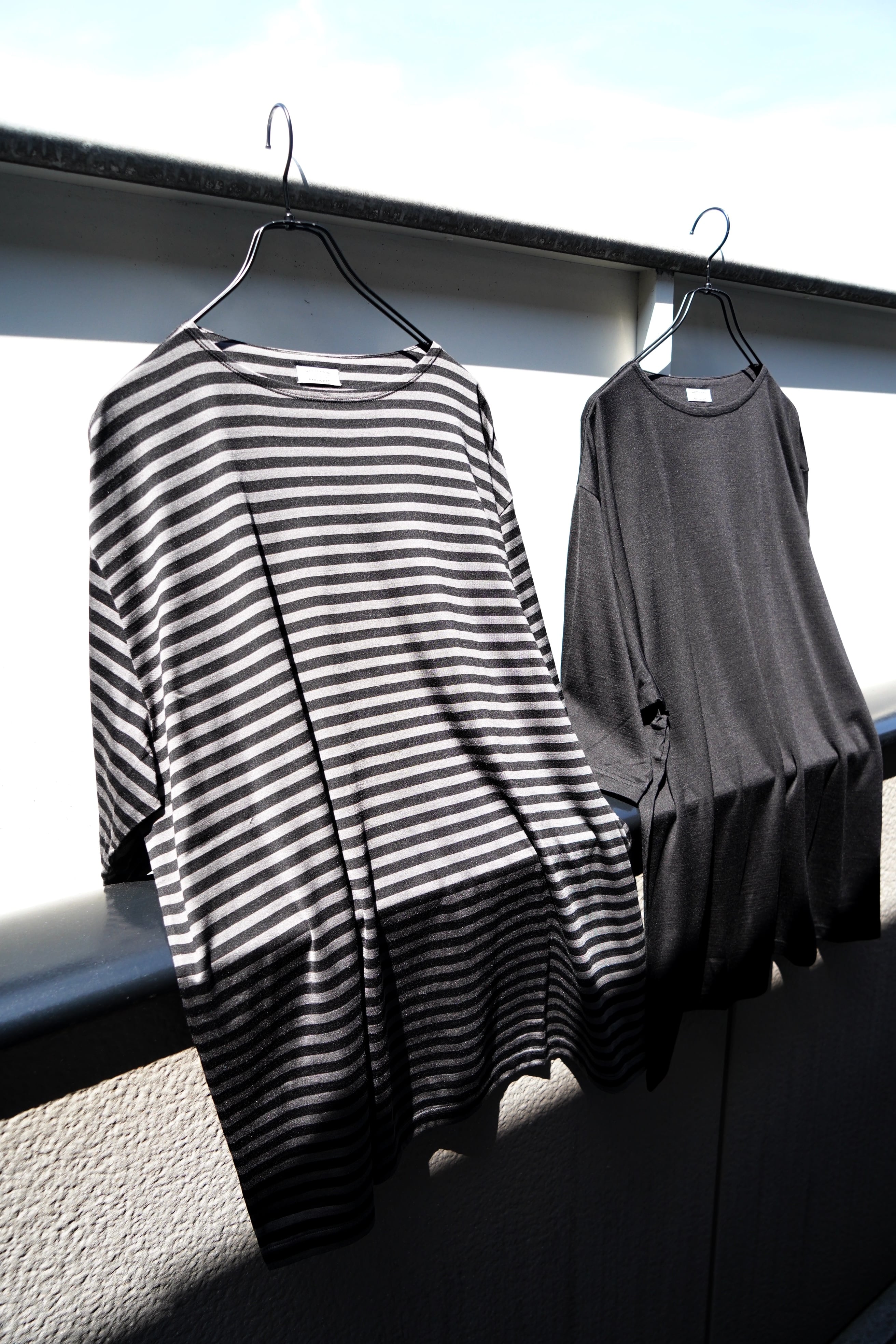 MAATEE&SONS / EX.SILK BOATNECK TEE(BORDER) | LiNN