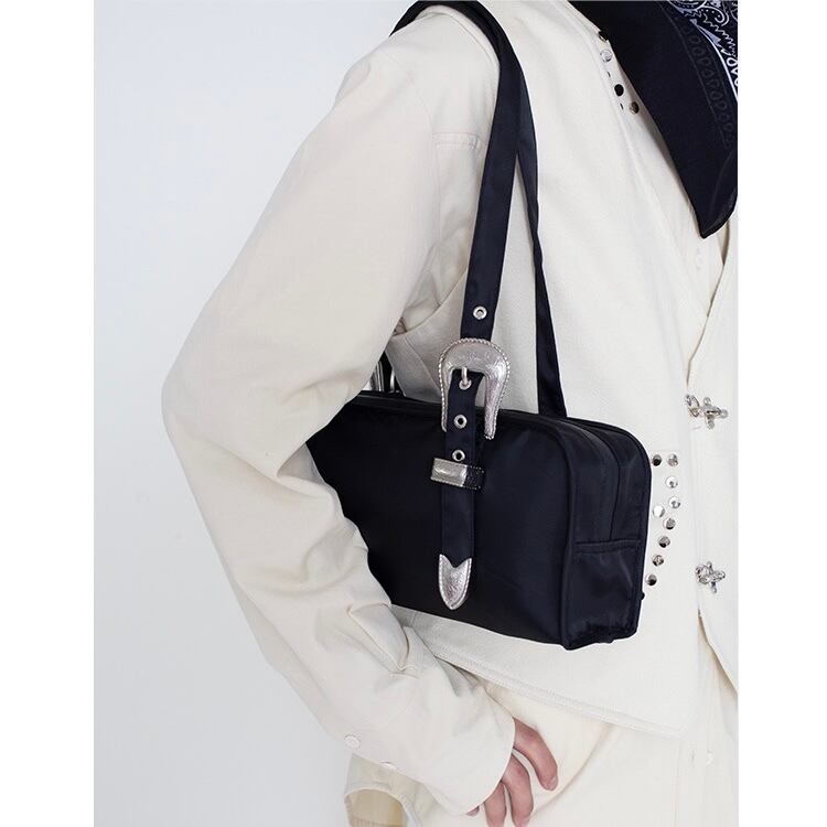 LIJUNWANG] Western Elemental Design Underarm Bag | BYORI 