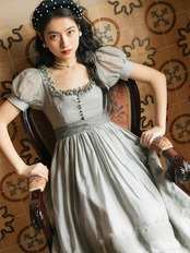 【0046】Vintage Square Simple Short Sleeve Dress