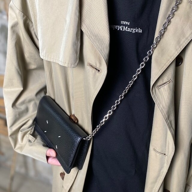 Maison Margiela【メゾン マルジェラ 】４STITCH CHAIN WALLET (SA3UI0008/BLACK) .